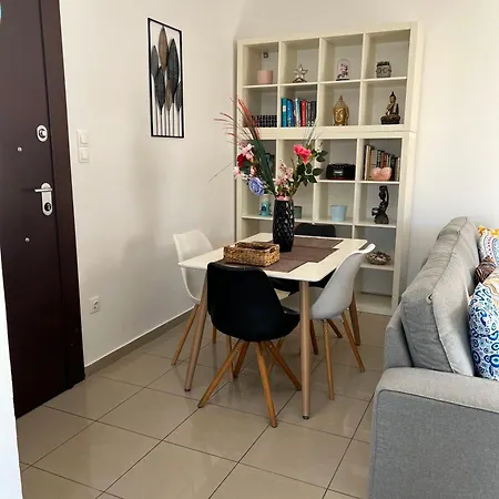 Cozy Apartment Near Acropolis-3